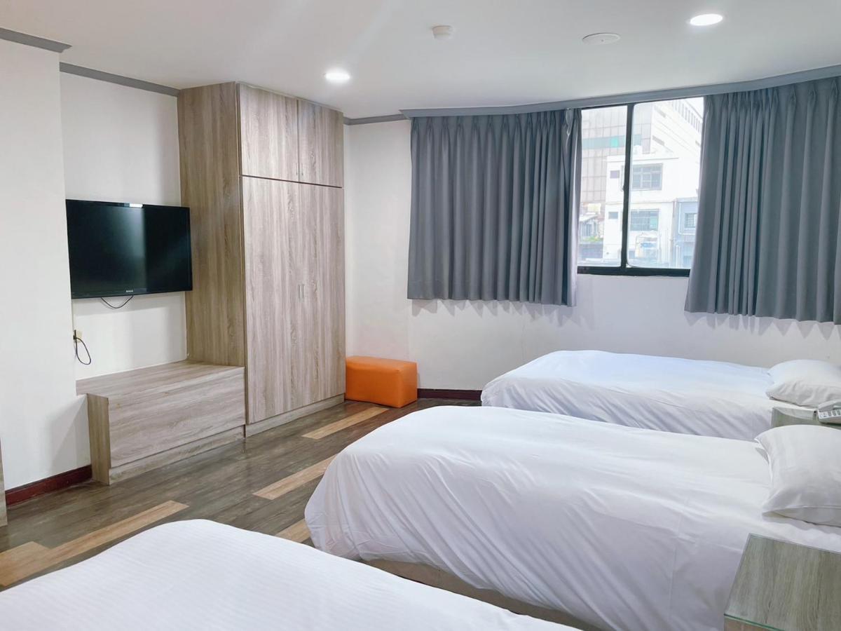 A22 Wei Lu Hotel Zhongli Bagian luar foto