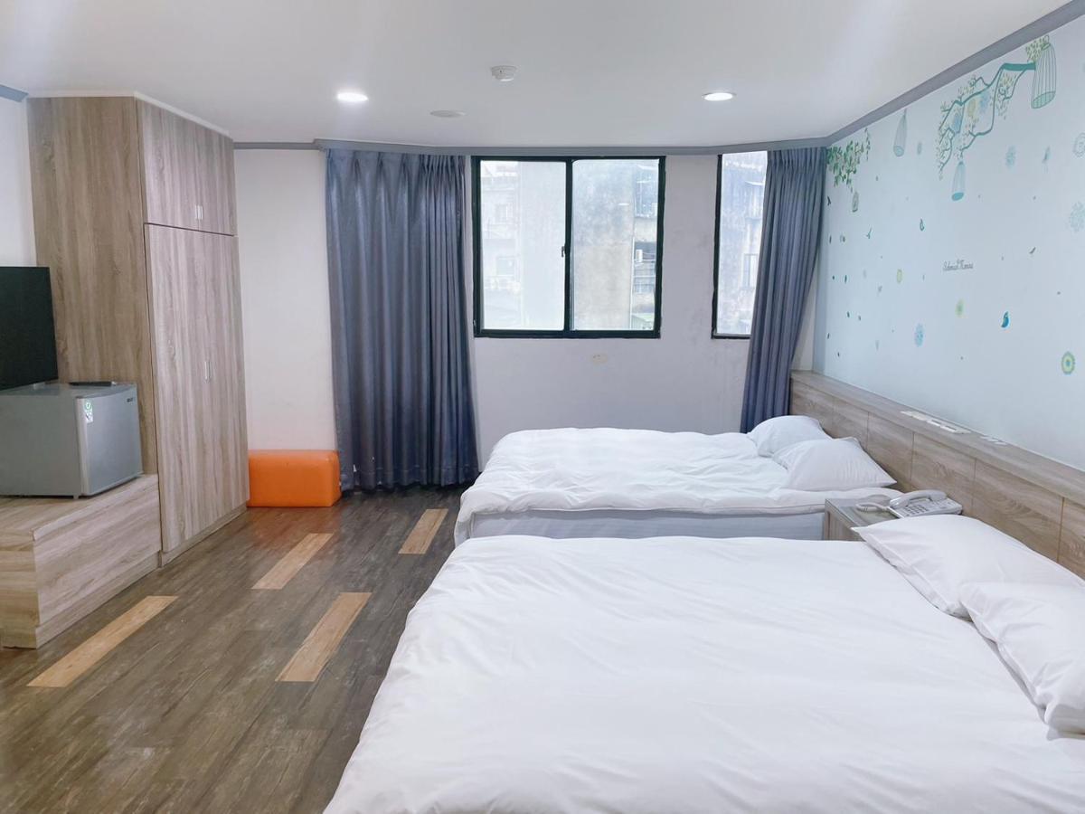 A22 Wei Lu Hotel Zhongli Bagian luar foto
