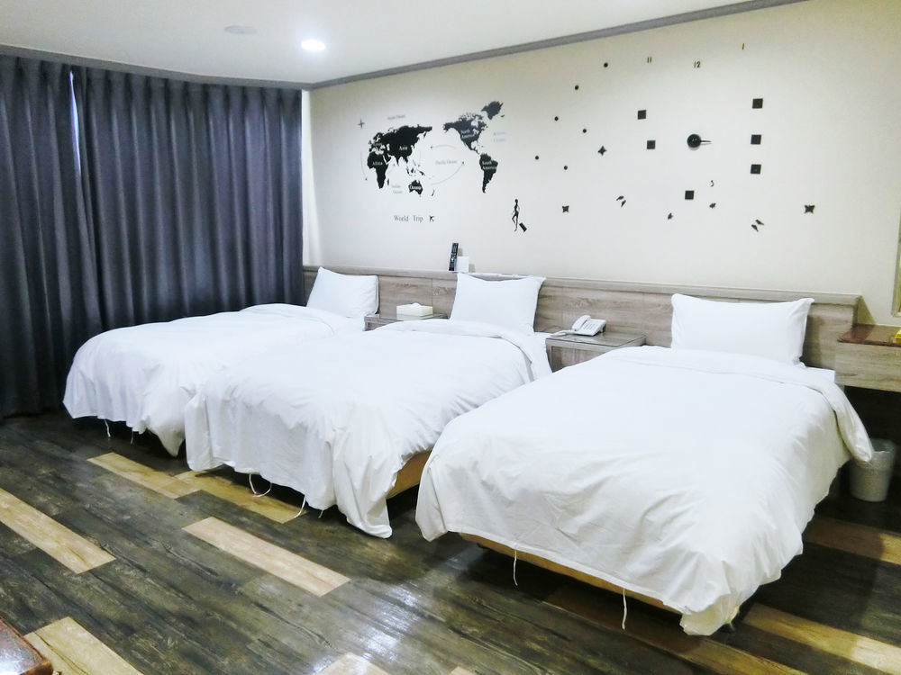 A22 Wei Lu Hotel Zhongli Bagian luar foto